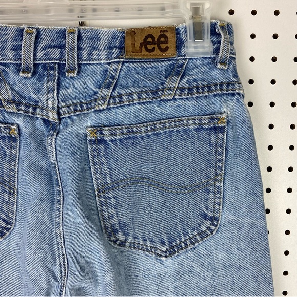Lee Denim - Vintage Lee High Rise Light Wash Blue Jeans Mom Tapered 90s Worn Size 28…